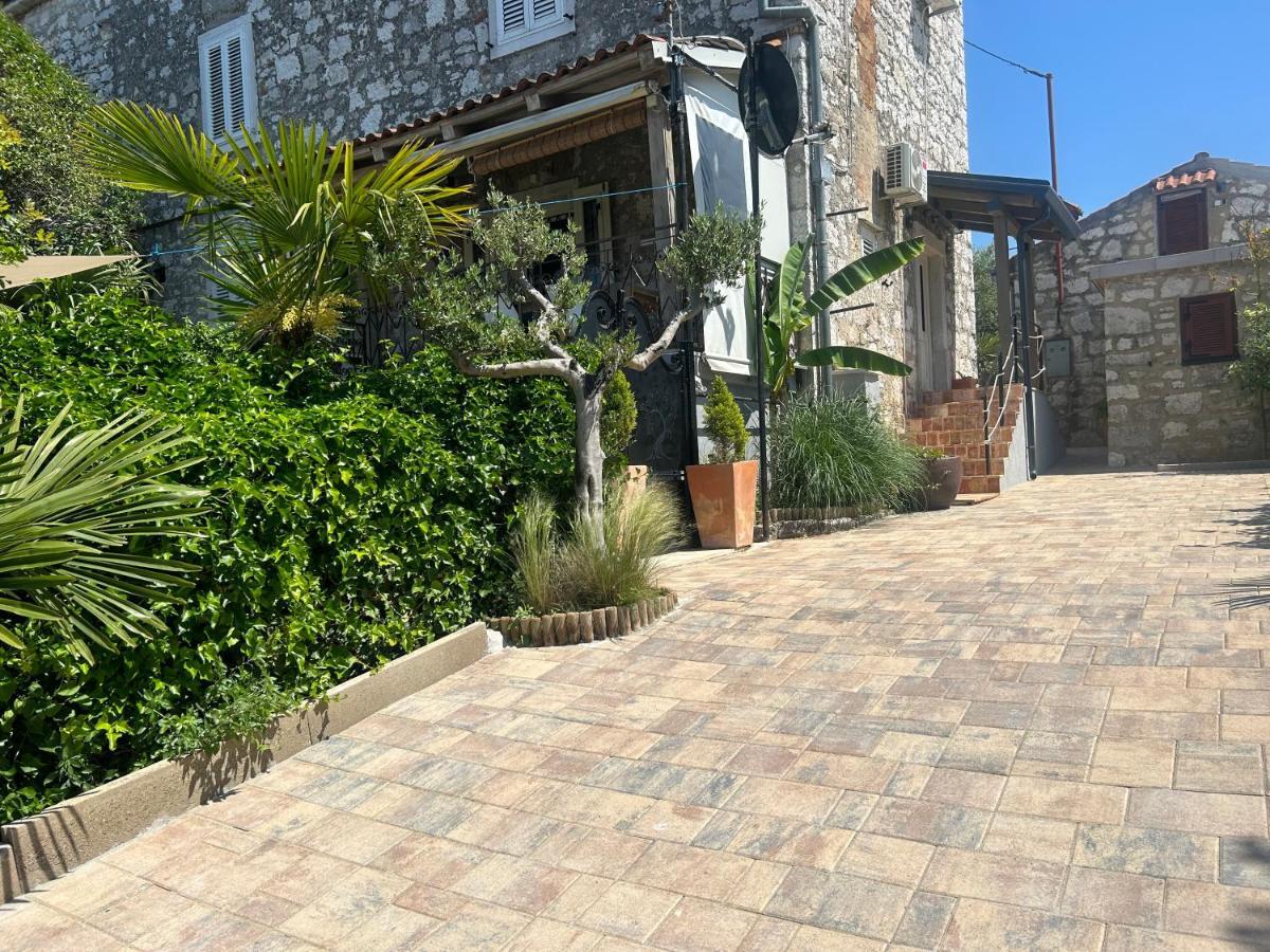 Апартаменти Stone House Chiara Seaview Фунтана Екстер'єр фото